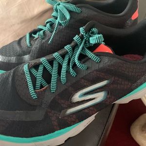 Sketchers Running Shoes